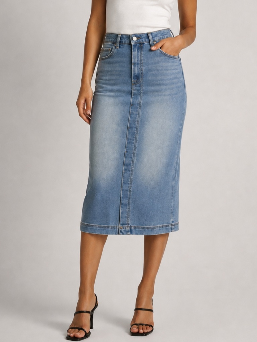 NWT Express Demin Midi Skirt Women's Size 8 Light Wash Blue Button Front Stretch